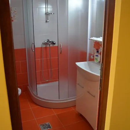 Vendégház A&t *